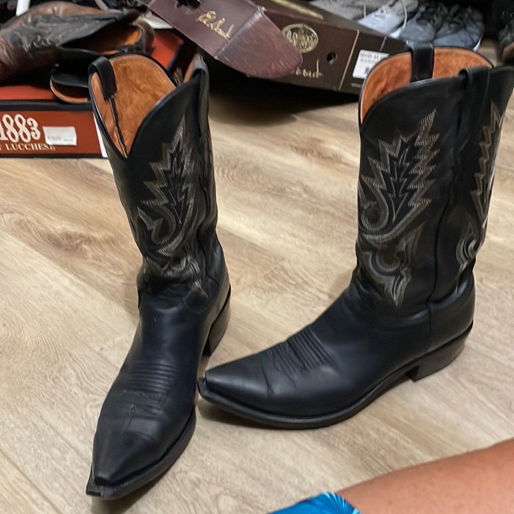Lucchese Men Goat skin cowboy boots.